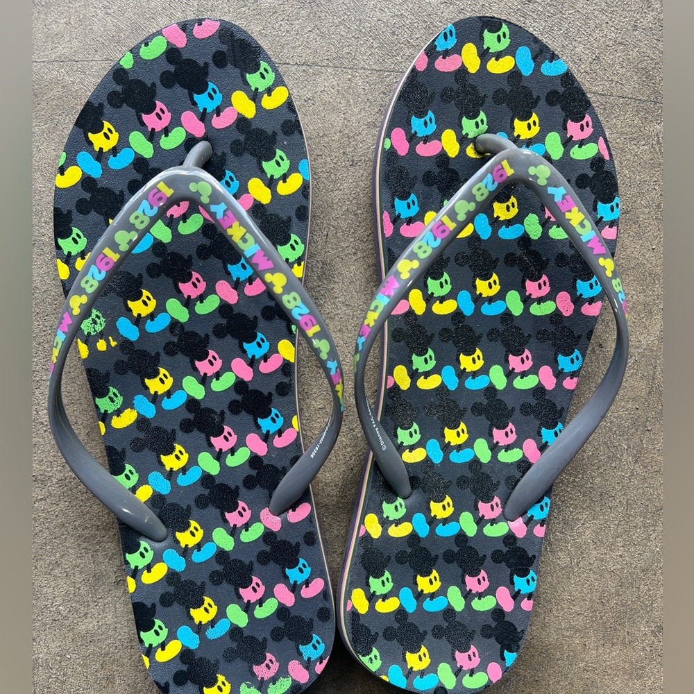 Disney Parks Mickey Mouse Flip Flop Sandals